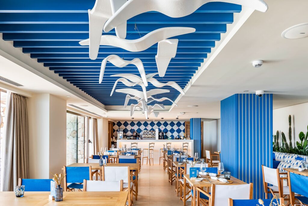 Gaviotas en el restaurante Iberostar Es Trenc
